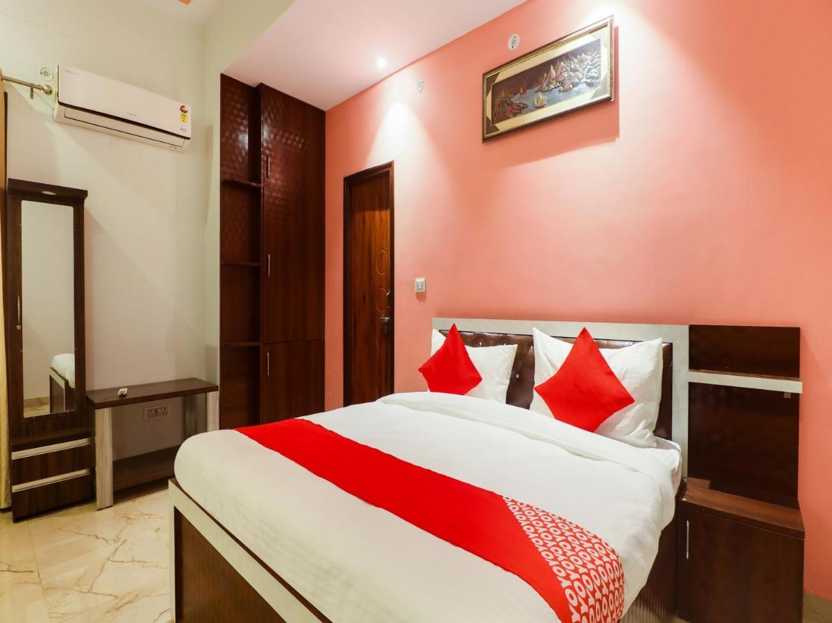 Oyo Lck1233 Rivaaj Palace Lucknow Zewnętrze zdjęcie