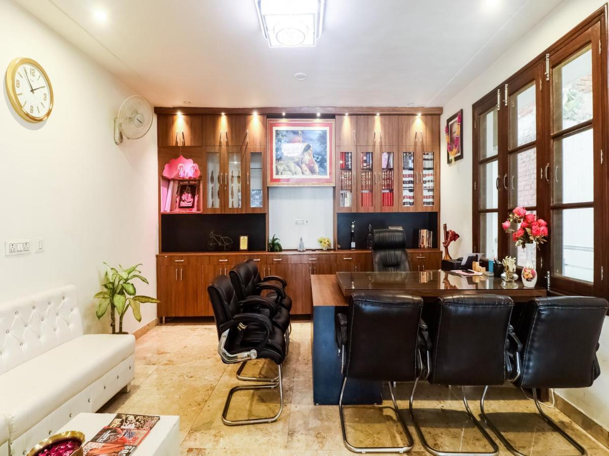 Oyo Lck1233 Rivaaj Palace Lucknow Zewnętrze zdjęcie