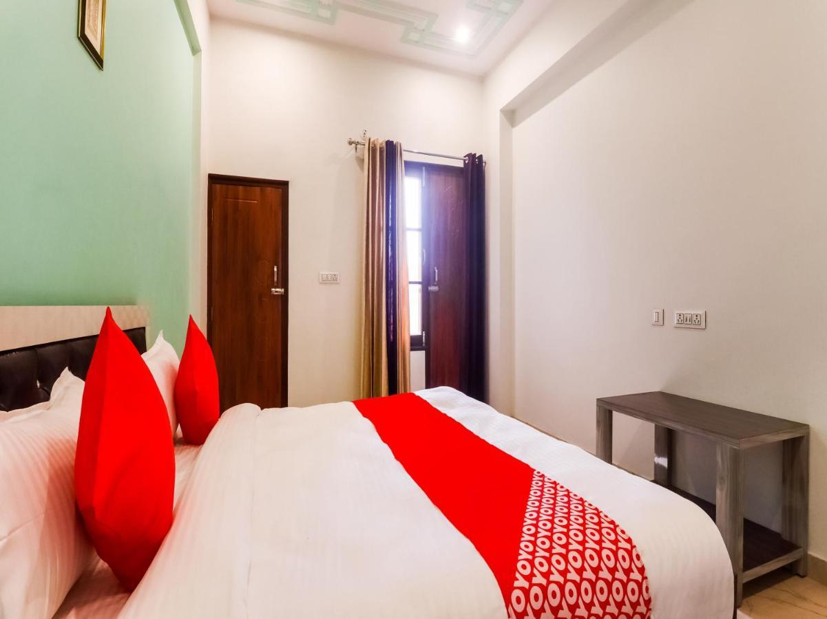 Oyo Lck1233 Rivaaj Palace Lucknow Zewnętrze zdjęcie