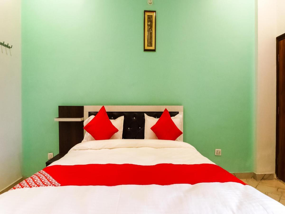 Oyo Lck1233 Rivaaj Palace Lucknow Zewnętrze zdjęcie