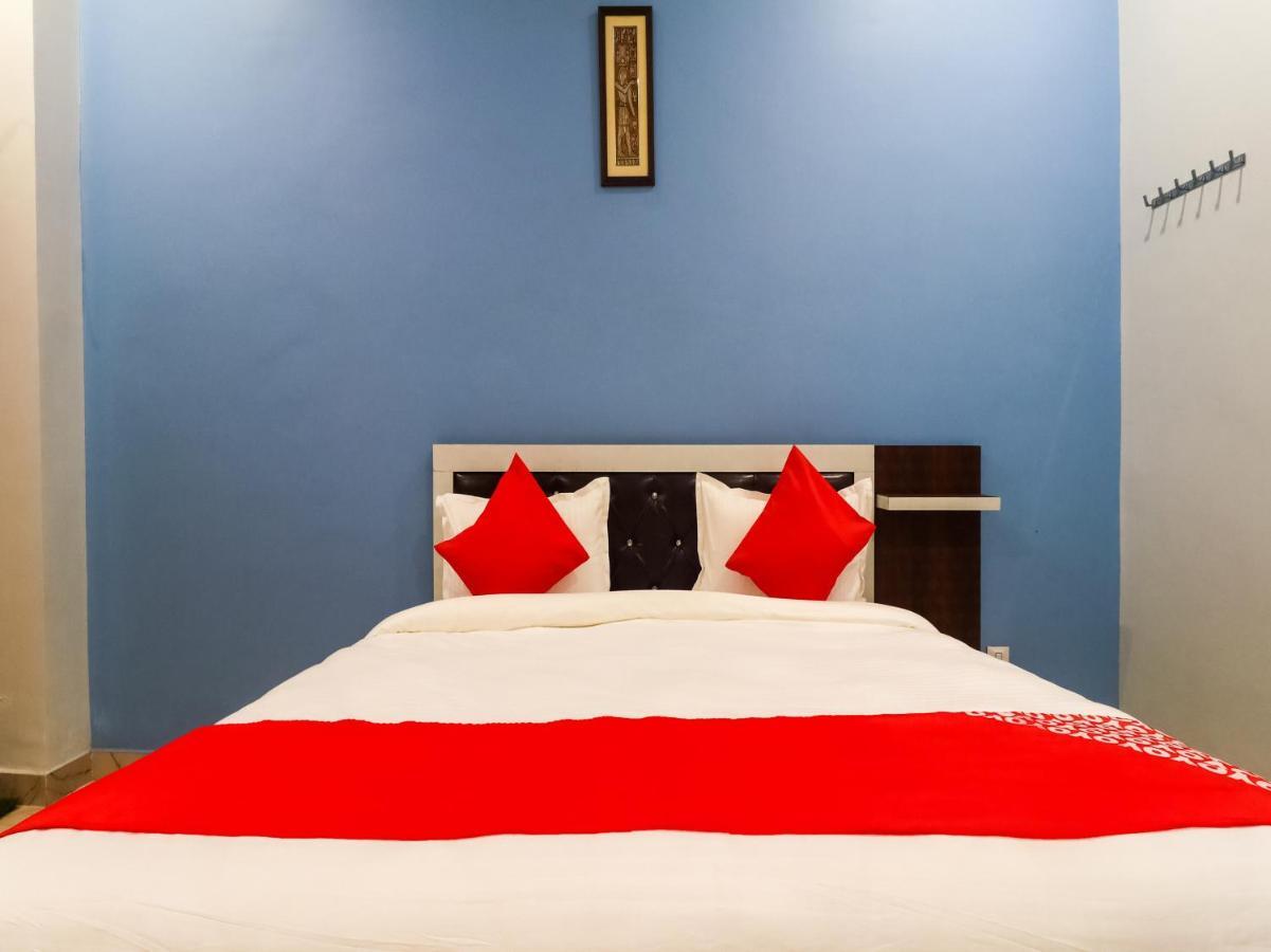 Oyo Lck1233 Rivaaj Palace Lucknow Zewnętrze zdjęcie